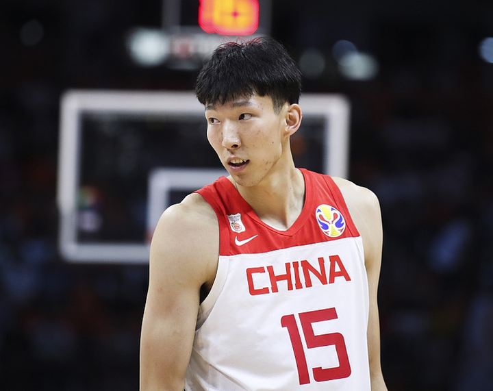 排球半决赛焦点战:粤西麒麟队强势反弹河套旋风队,客场强势带走胜利。教练团队居功至伟的简单介绍 排球半决赛焦点战:粤西麒麟队强势反弹河套旋风队,客场强势带走胜利。教练团队居功至伟的简单介绍