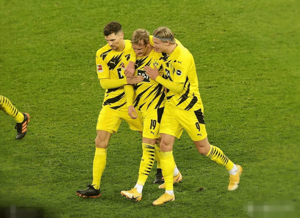 包含清晨菲尼克斯太阳扳平良机——德国杯节点到来；更衣室稳定；心理建设被强调的词条