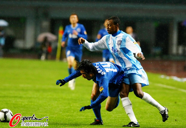 开云体育-关于德罗巴在中国队比赛中出色防守，赛事规则更新引发热议！的信息